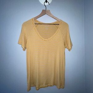 American eagle T-shirt